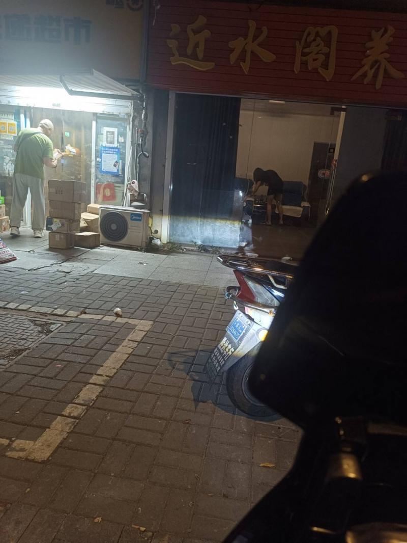 迈皋桥十字街110号近水阁，今